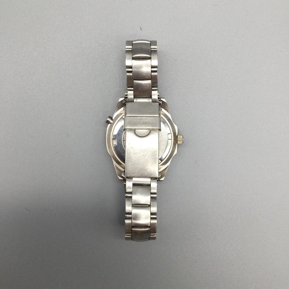 Vintage GUESS Womens Watch 27mm Silver Tone 1995 Black Dial New Battery 7